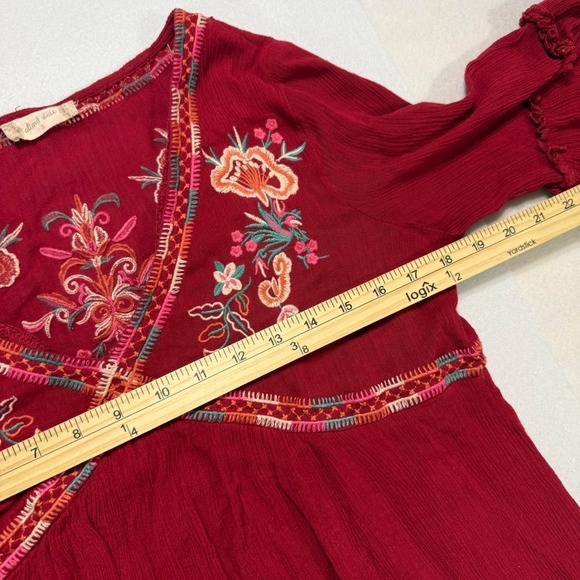 Altard State Embroidered Boho Festival Mini Dress Burgundy Bell Sleeve Floral S - Picture 4 of 9